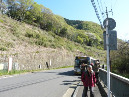 日影バス停
